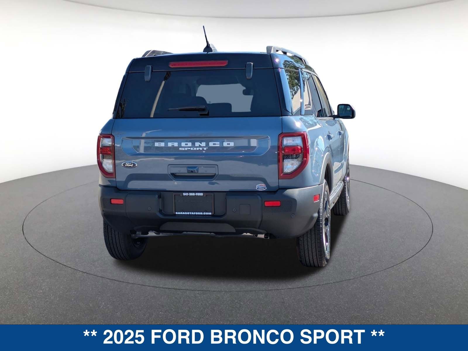 New 2025 Ford Bronco Sport Outer Banks image 5