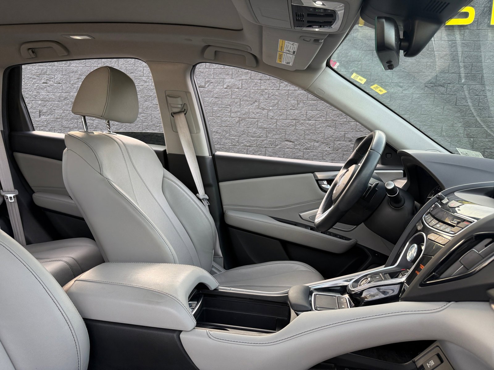 Used 2022 Acura RDX FWD w/ Technology Package image 19