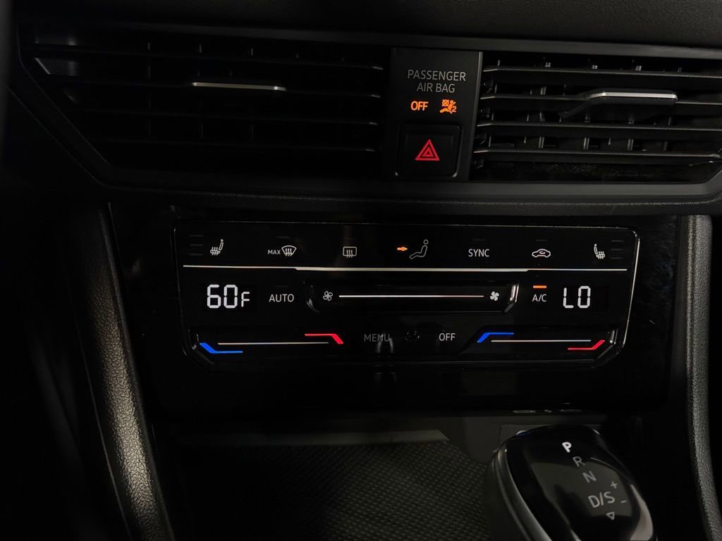 Used 2025 Volkswagen Jetta Sport FWD image 19