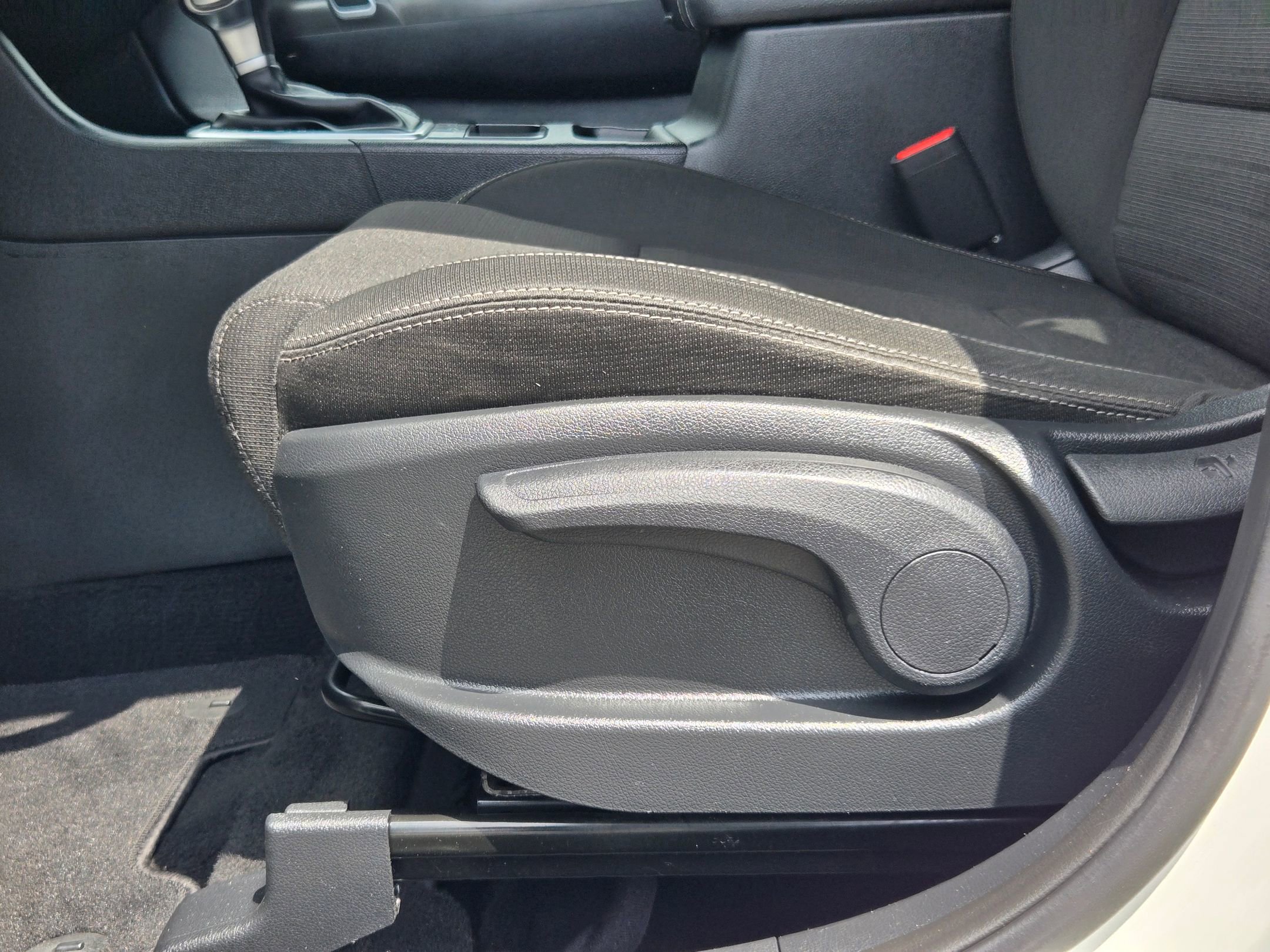 Used 2018 Kia Sportage LX image 23