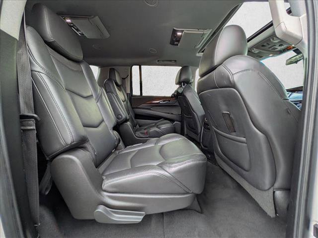 Used 2017 Cadillac Escalade ESV Premium Luxury image 22