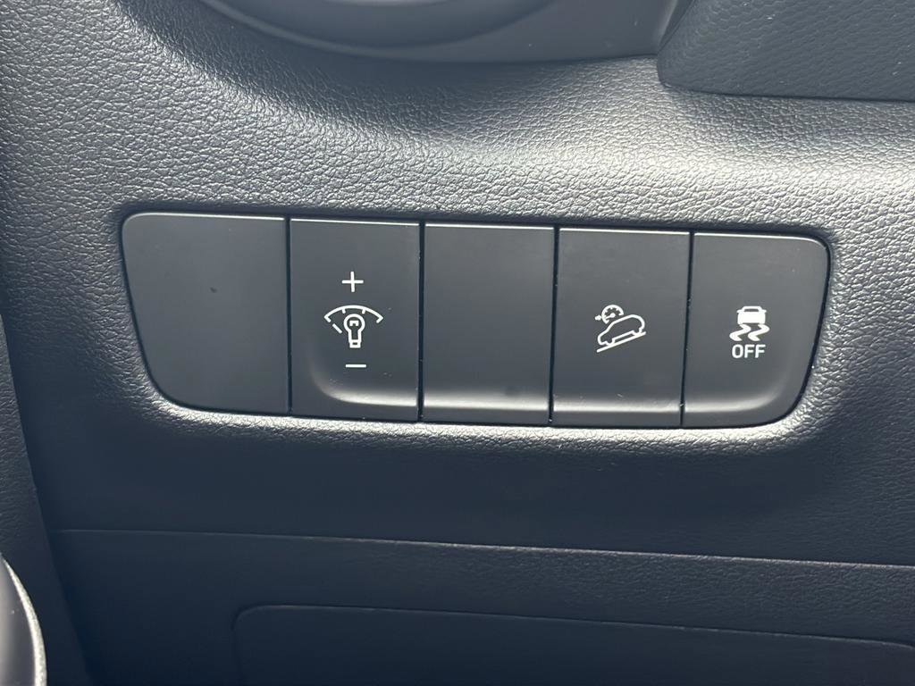 Certified 2023 Hyundai Kona SE FWD image 33