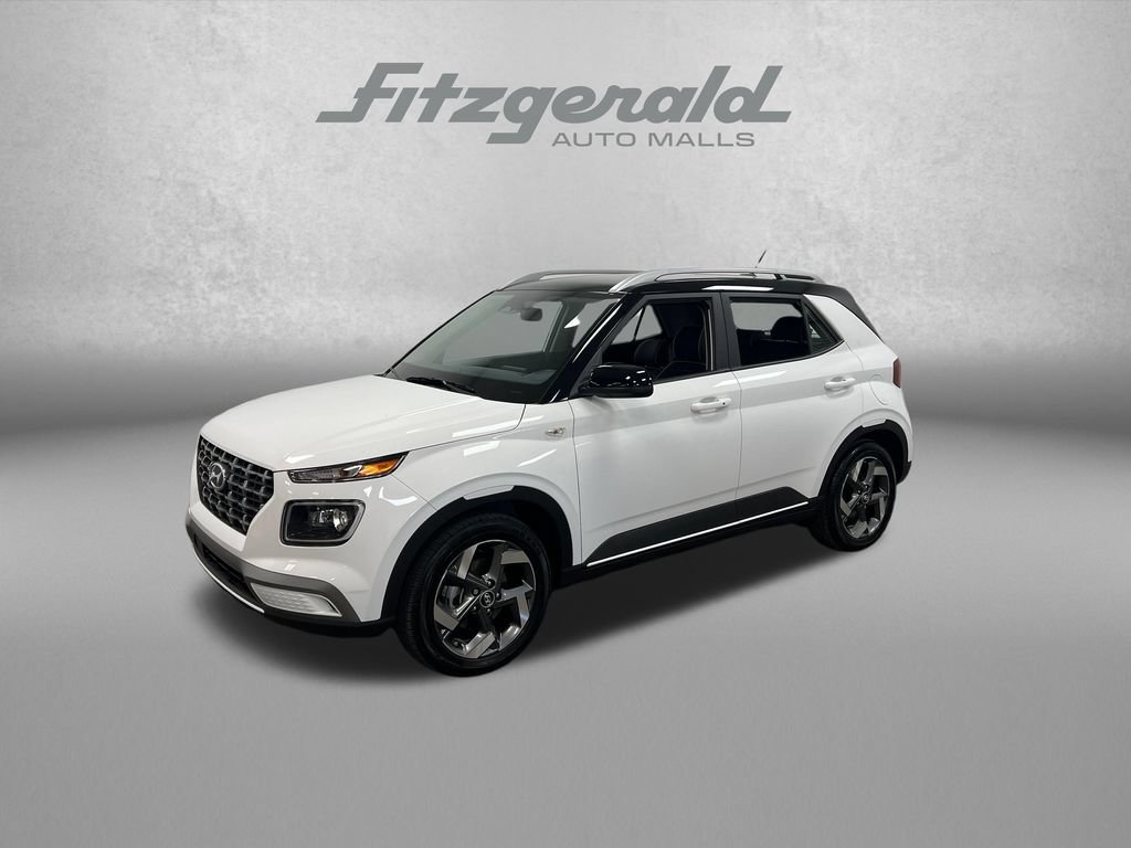 Used 2025 Hyundai Venue Limited FWD image 1