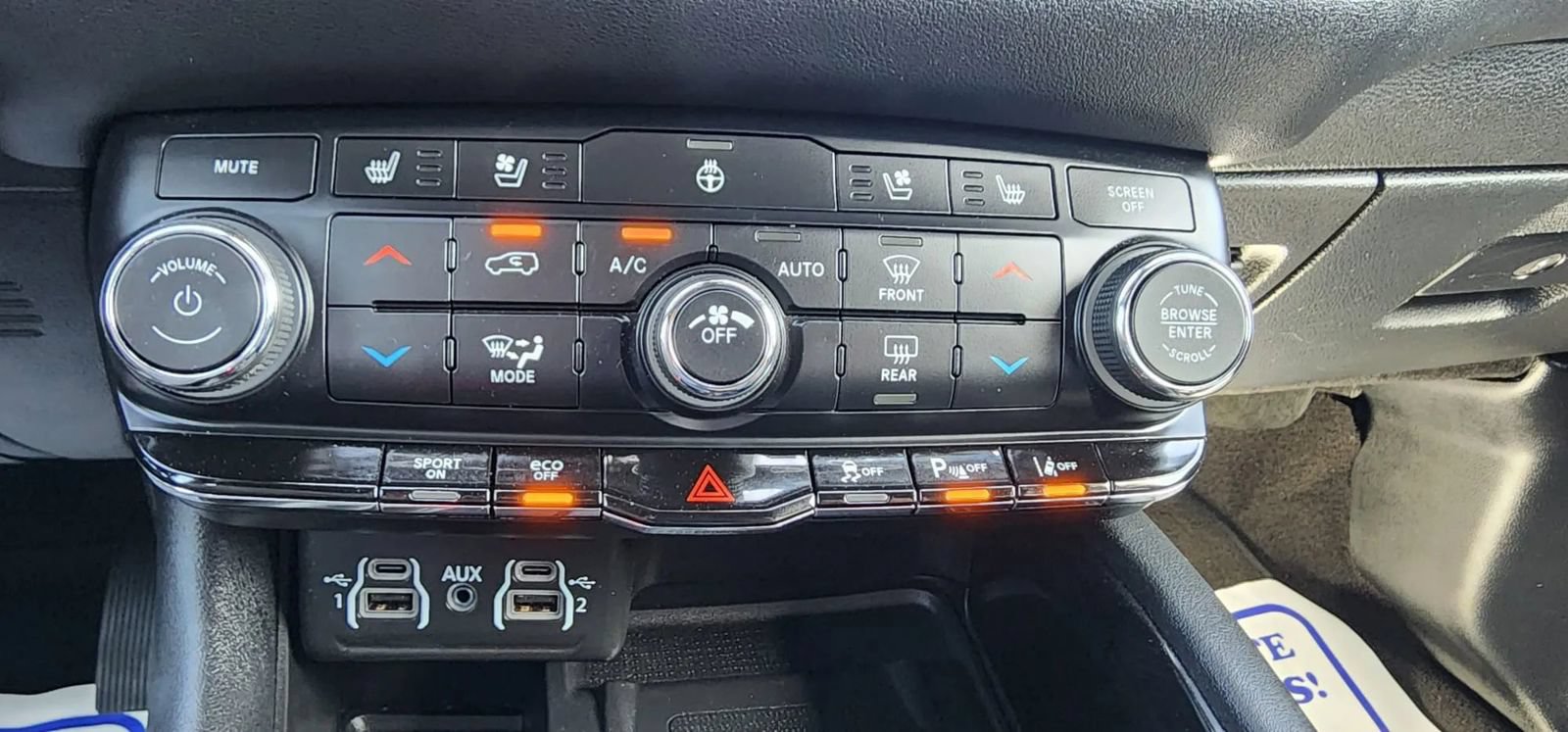 Used 2021 Dodge Durango Citadel RWD image 28
