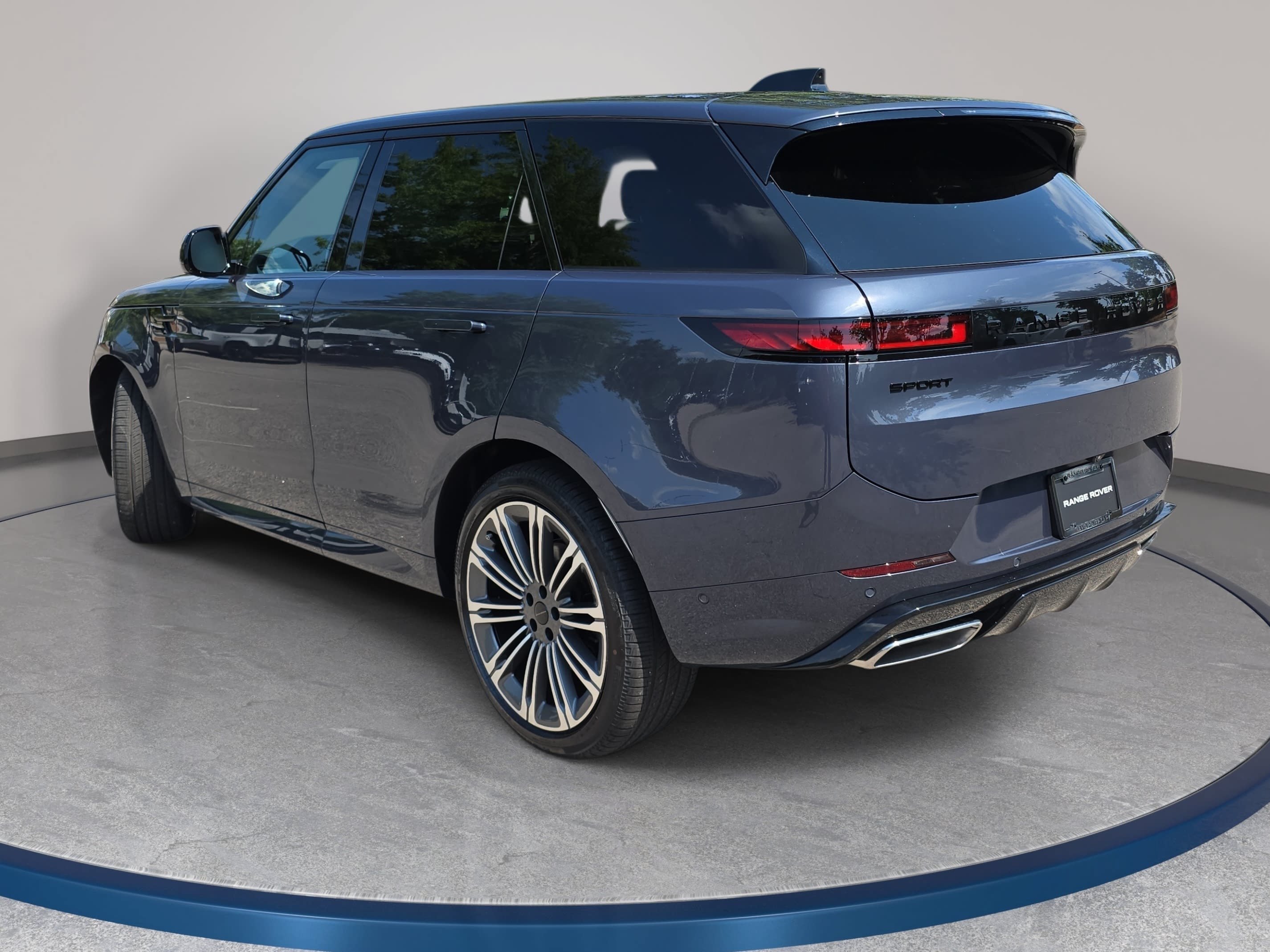 New 2026 Land Rover Range Rover Sport Dynamic SE AWD/4WD image 7