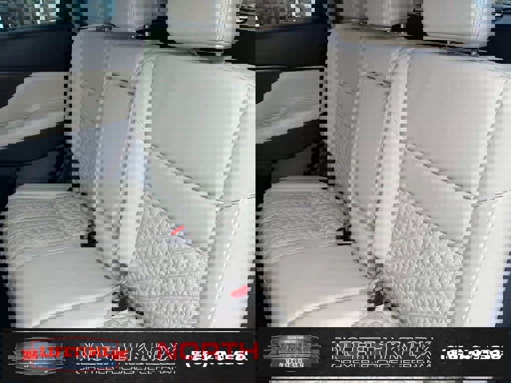 Used 2023 Nissan Murano Platinum w/ Cargo Package image 15