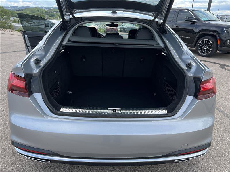 Used 2022 Audi A5 2.0T Premium image 9