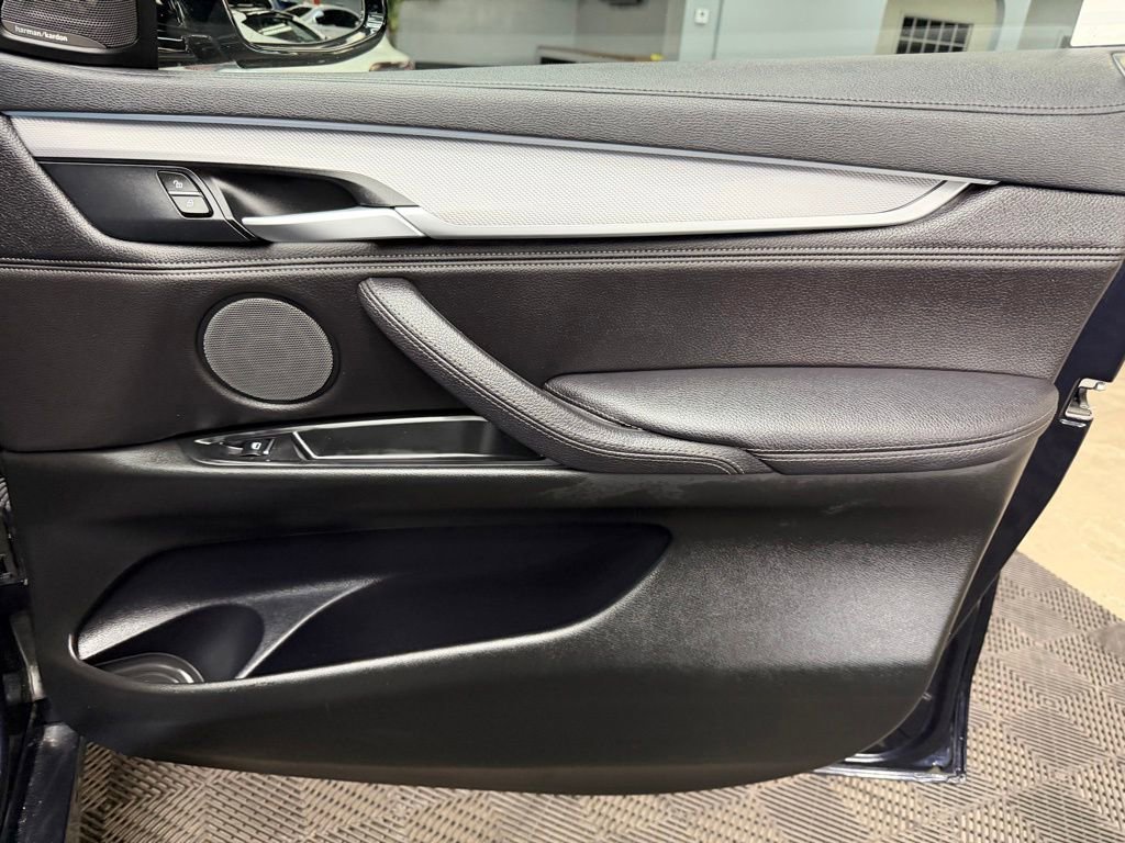 Used 2019 BMW X6 sDrive35i w/ M Sport Package RWD image 55
