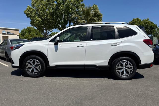 Used 2024 Subaru Forester Premium AWD/4WD image 7