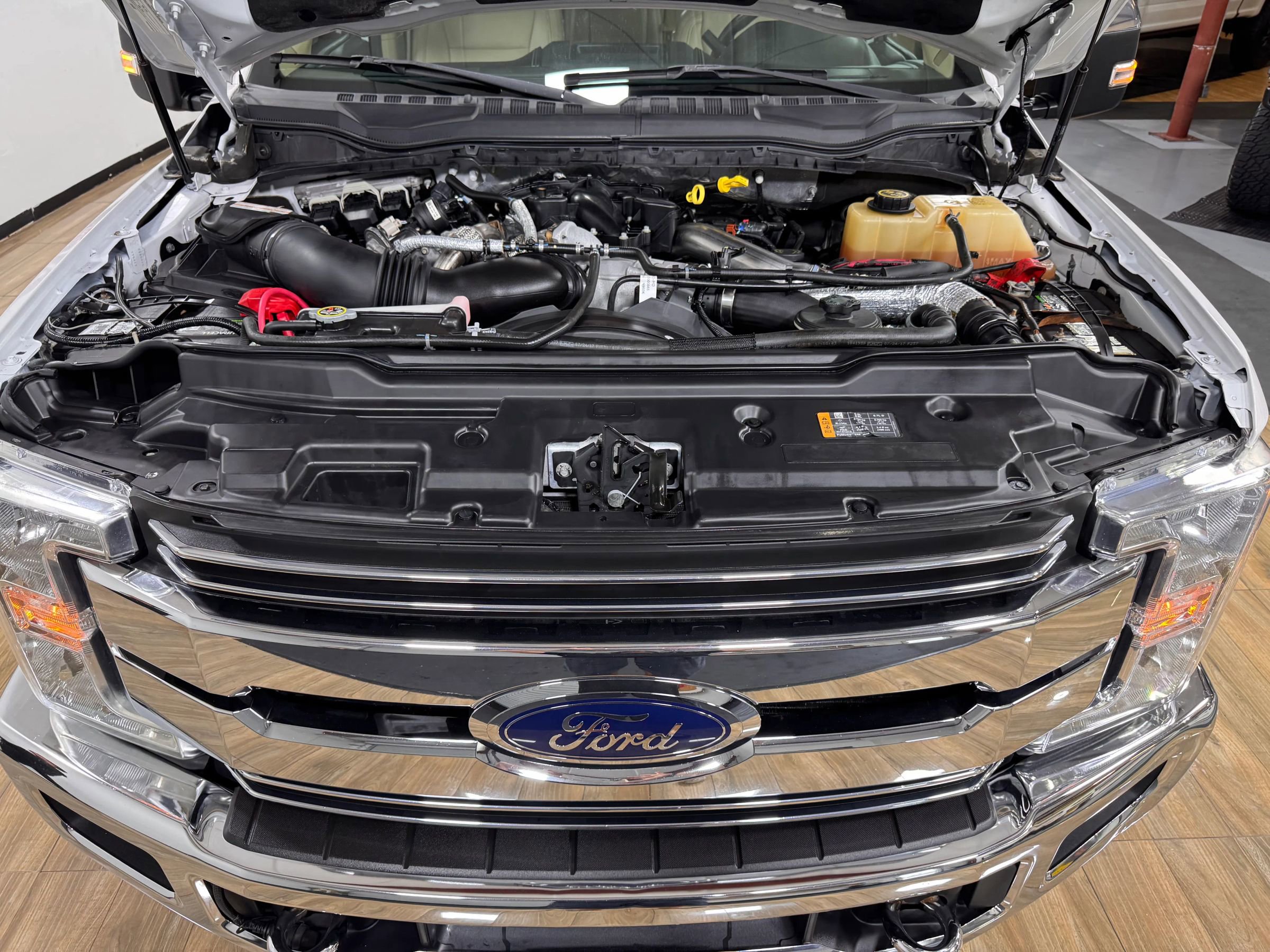 Used 2017 Ford F350 Lariat w/ Lariat Ultimate Package image 10