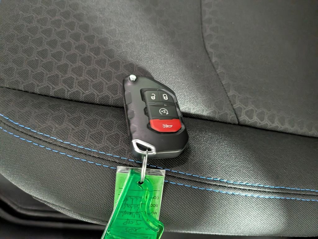 Certified 2025 Jeep Wrangler Unlimited Rubicon 4xe w/ Convenience Group image 33