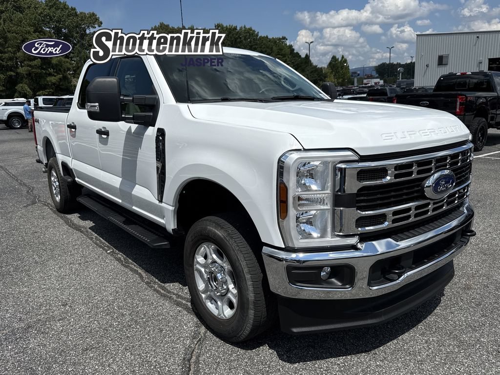 Used 2025 Ford F250 XLT w/ Snow Plow Prep Package AWD/4WD video 1