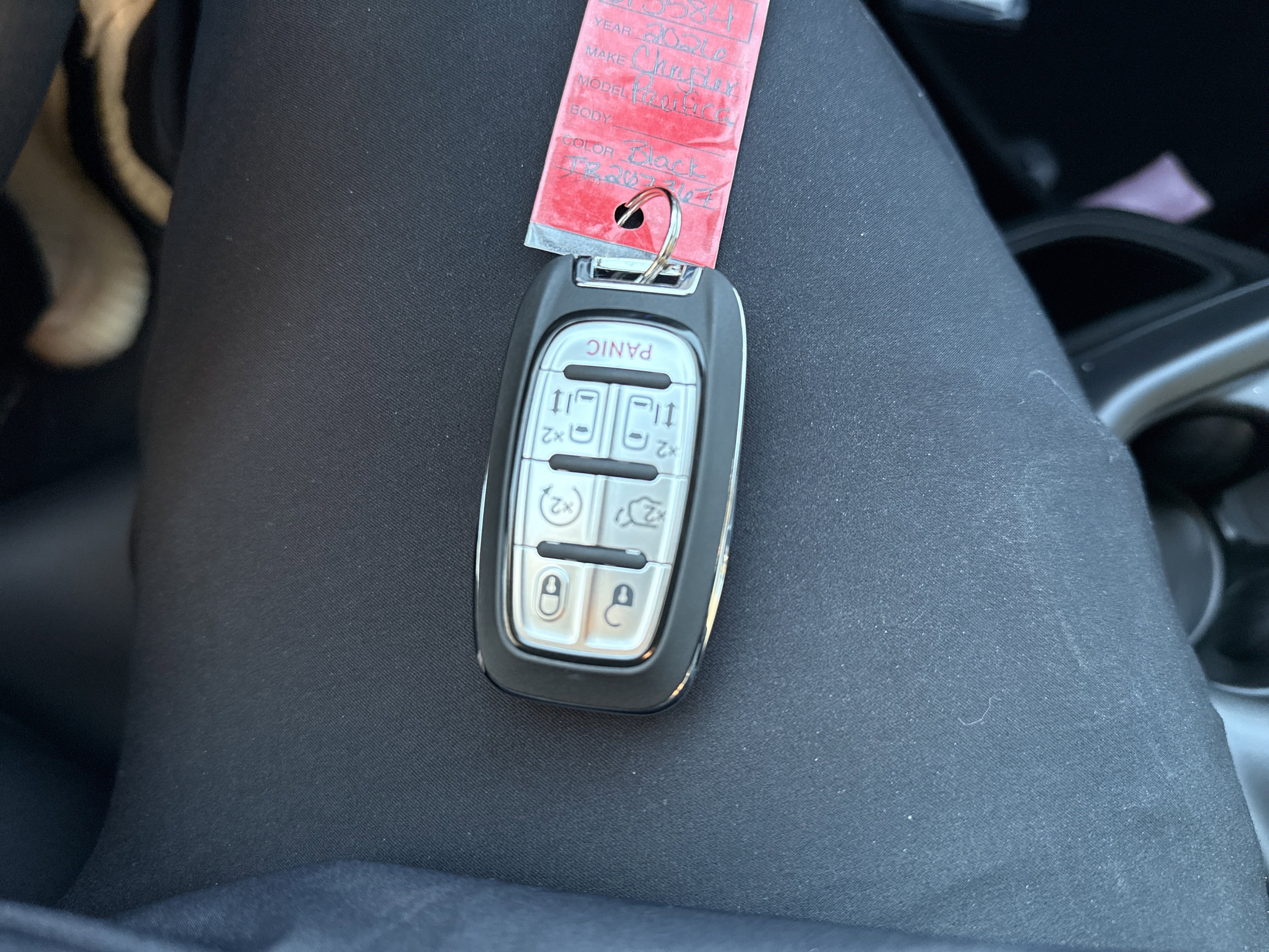 New 2026 Chrysler Pacifica Select image 30