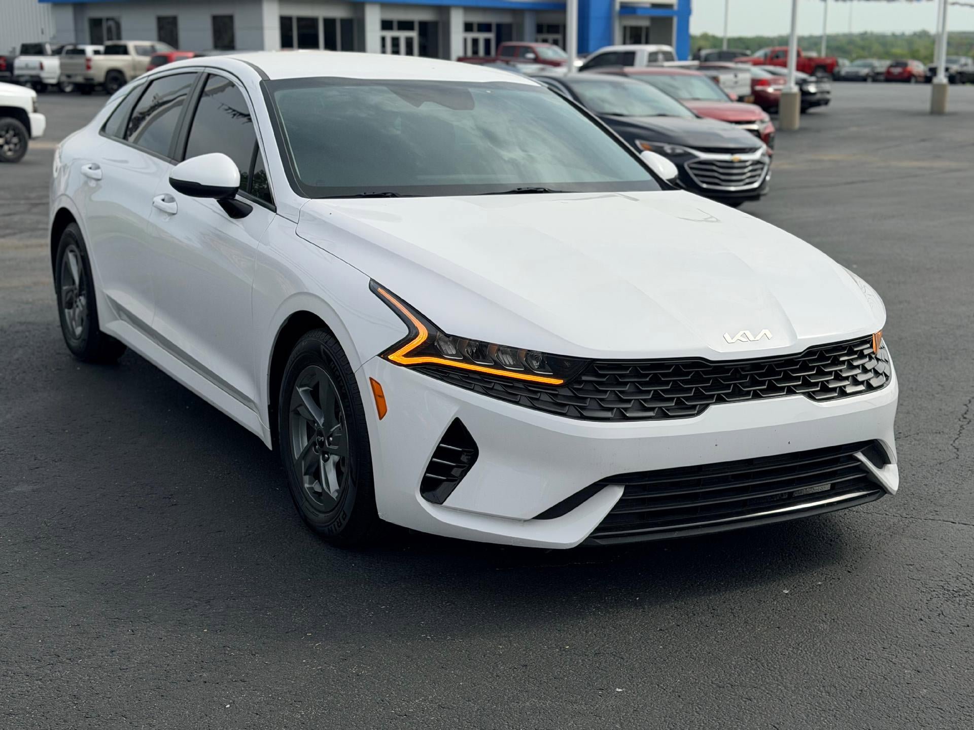 Used 2022 Kia K5 LXS FWD image 3