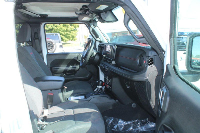 Used 2024 Jeep Wrangler Unlimited Rubicon AWD/4WD image 11
