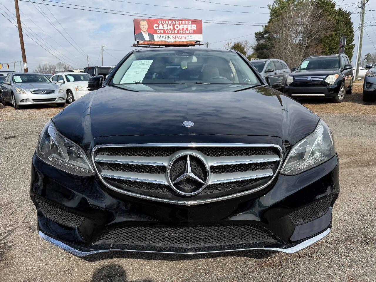 Used 2014 Mercedes-Benz E 550 4MATIC Sedan image 2