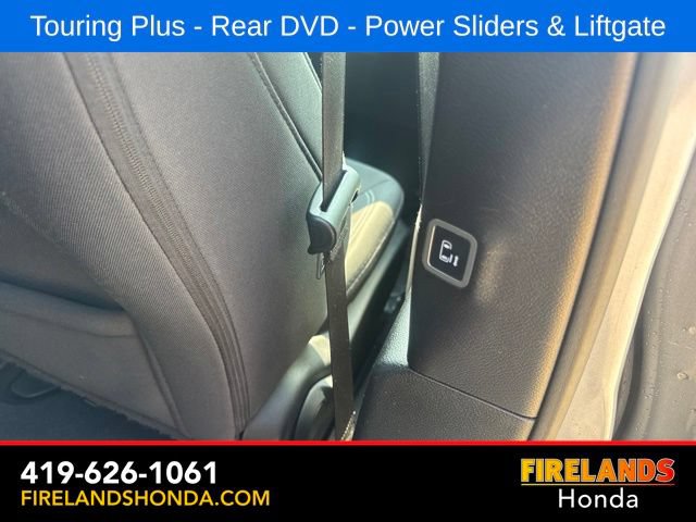 Used 2019 Chrysler Pacifica Touring Plus w/ S Appearance Package FWD image 39