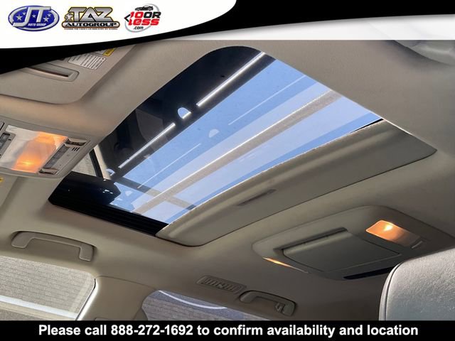 Used 2011 Toyota Land Cruiser w/ Upgrade Pkg AWD/4WD image 10