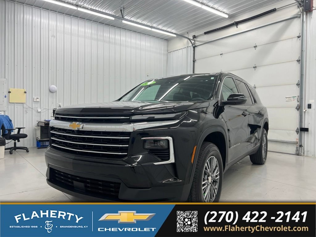Used 2025 Chevrolet Traverse LT FWD image 6