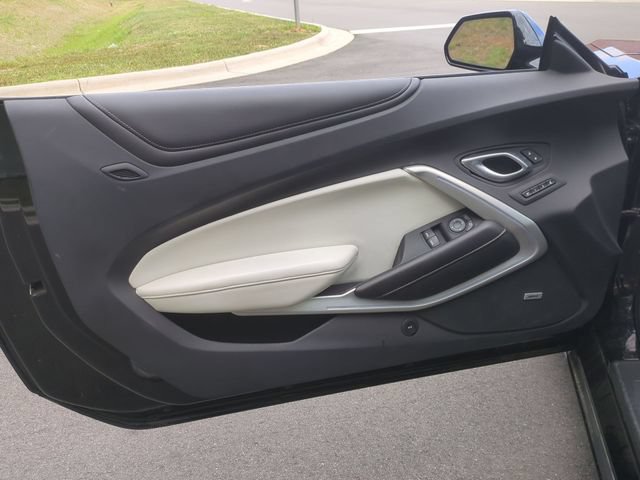 Used 2023 Chevrolet Camaro LT RWD image 30