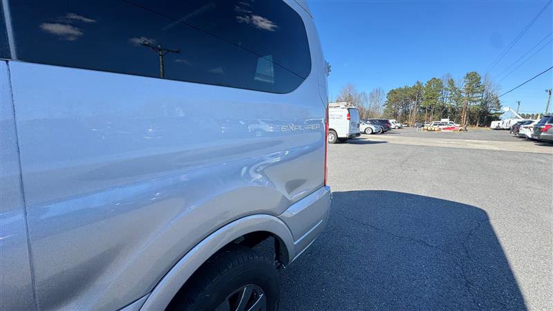 Used 2016 Ford Transit 150 XLT RWD image 16