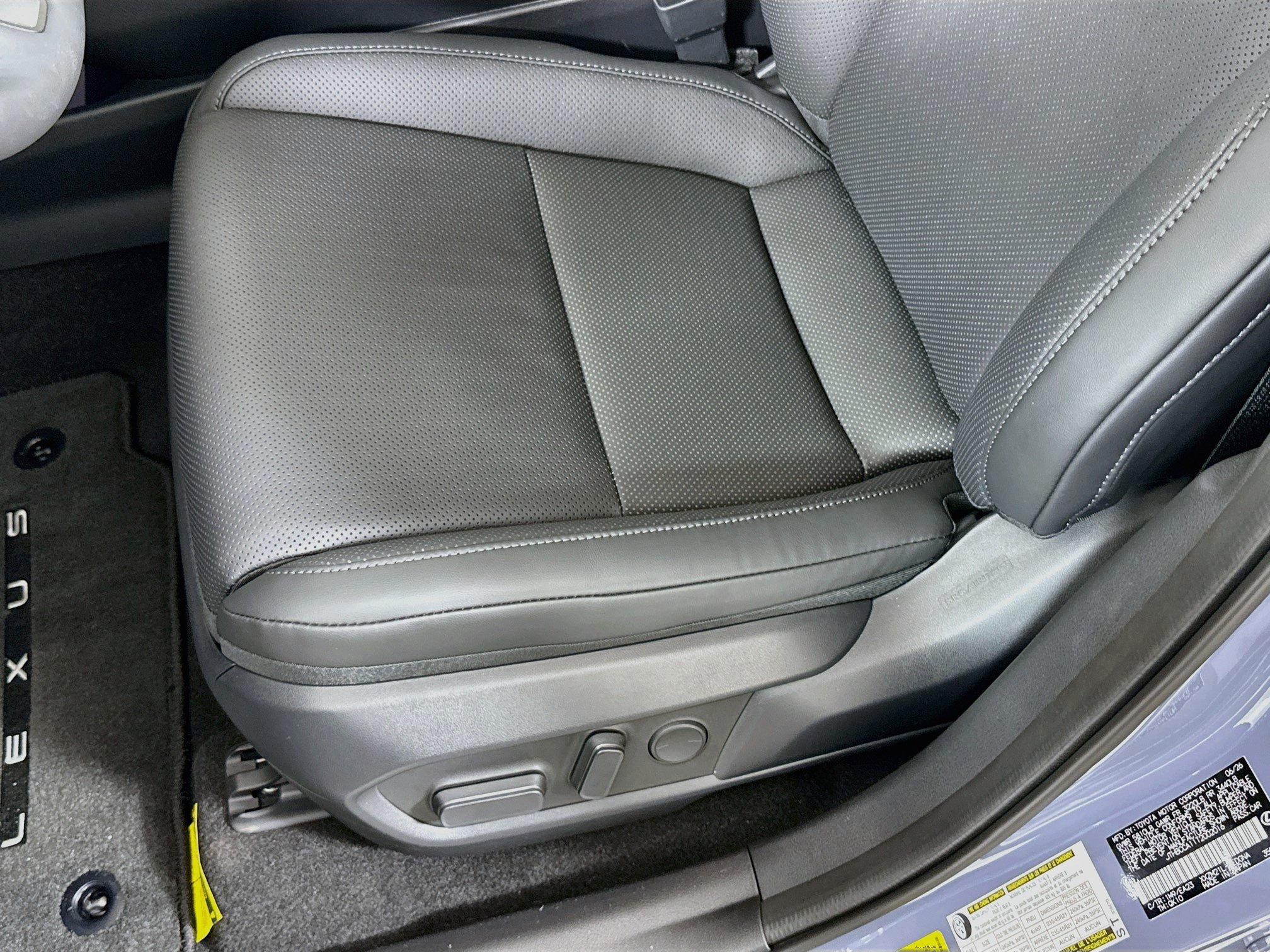 New 2026 Lexus ES 350e w/ Convenience Package FWD image 20