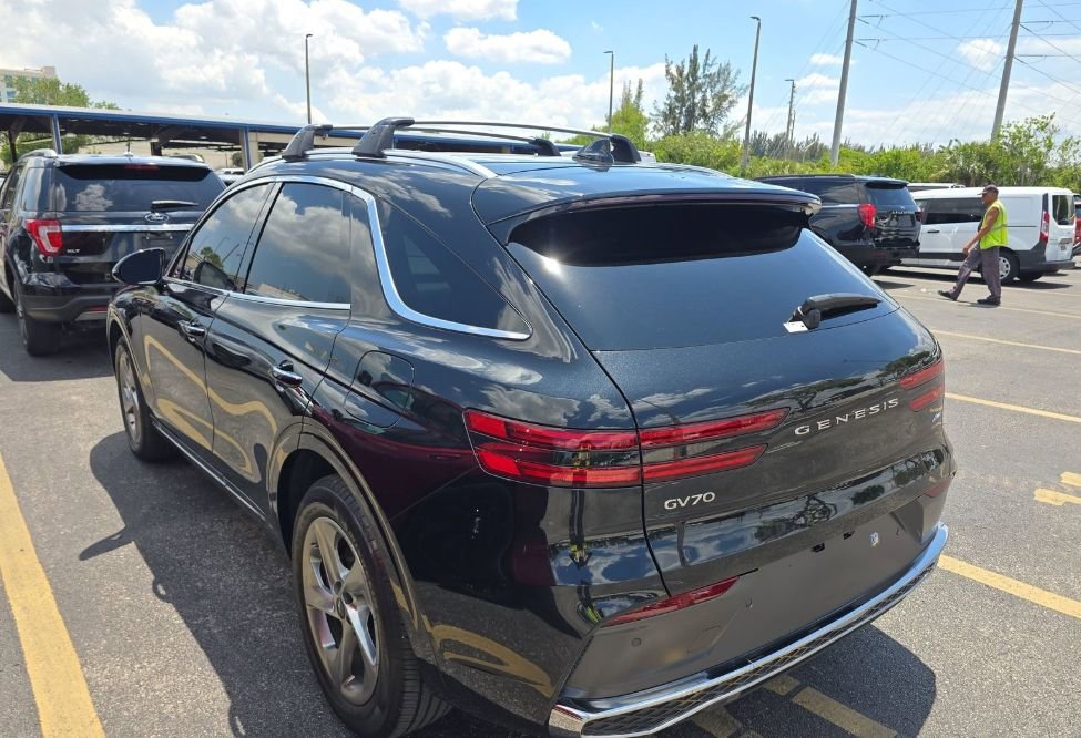 Used 2026 Genesis GV70 2.5T AWD/4WD image 8