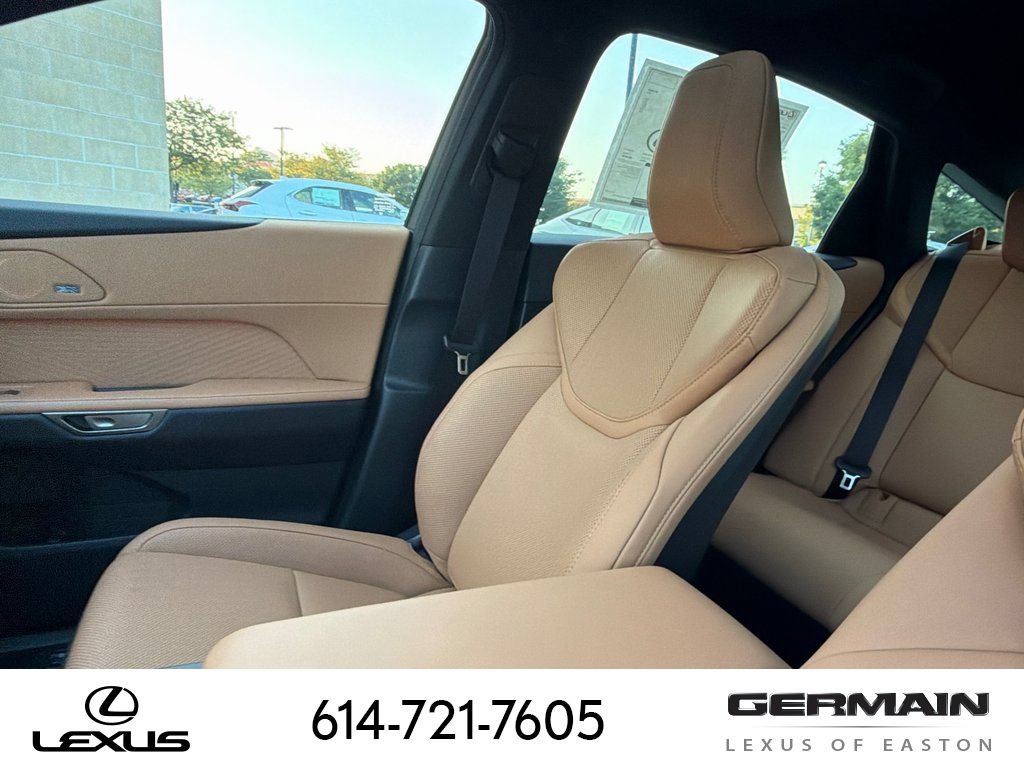 New 2026 Lexus ES 350h AWD w/ Cold Area Package image 21