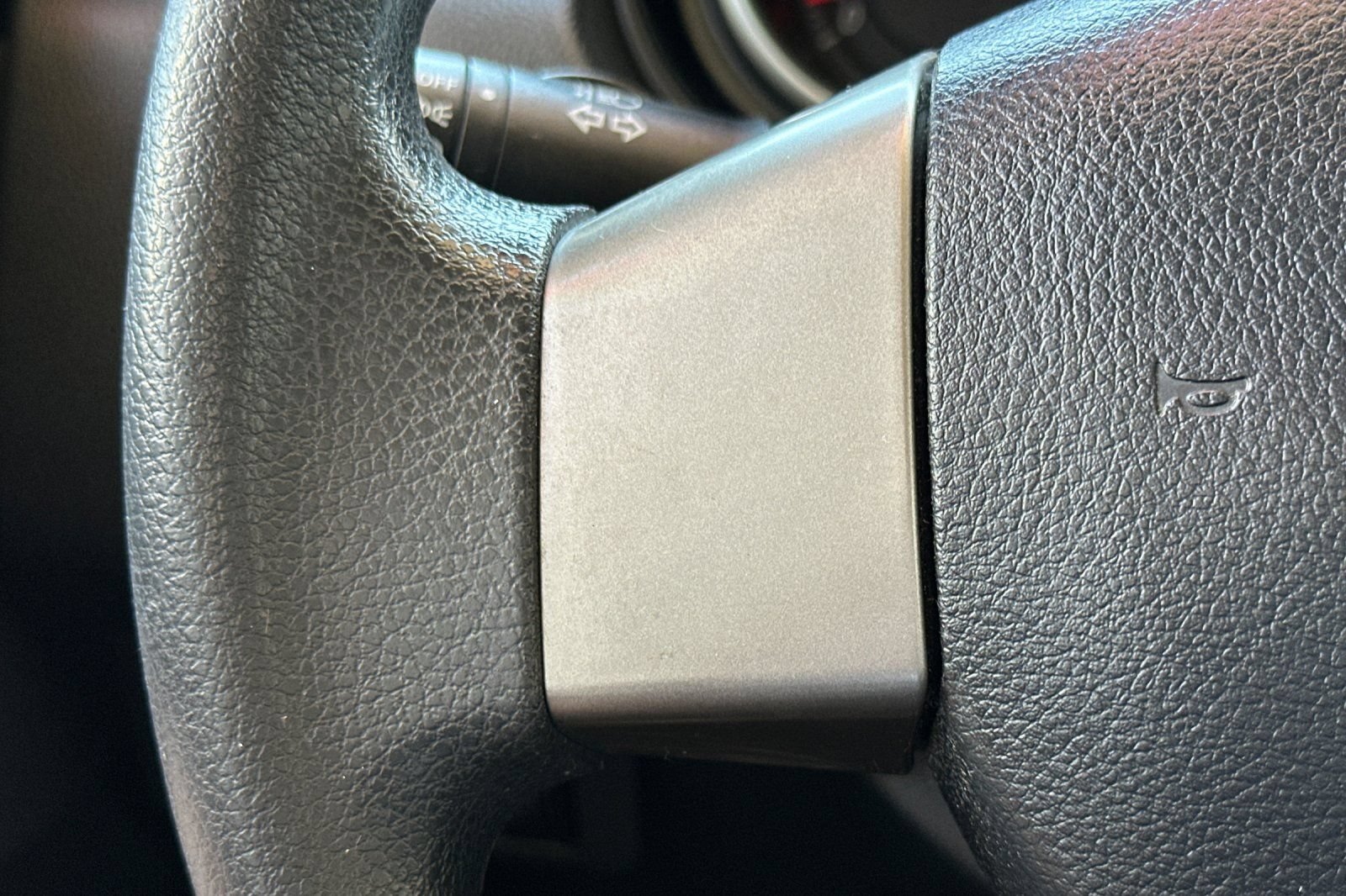 Used 2012 Nissan Versa 1.8 S FWD image 24
