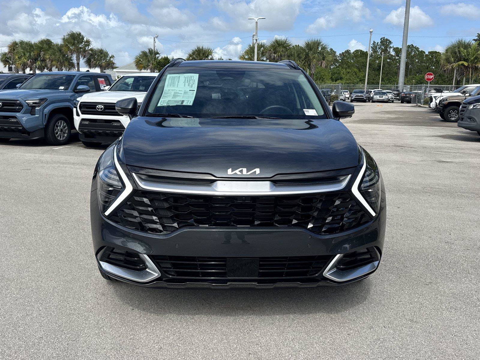 Used 2024 Kia Sportage SX FWD image 2