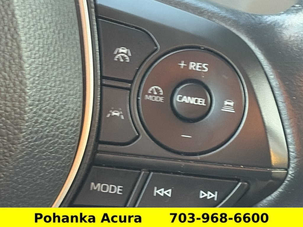 Used 2023 Toyota Corolla Cross LE AWD/4WD image 13