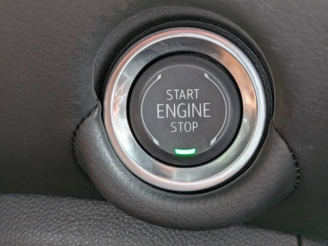 Used 2025 Chevrolet Tahoe Z71 AWD/4WD image 31