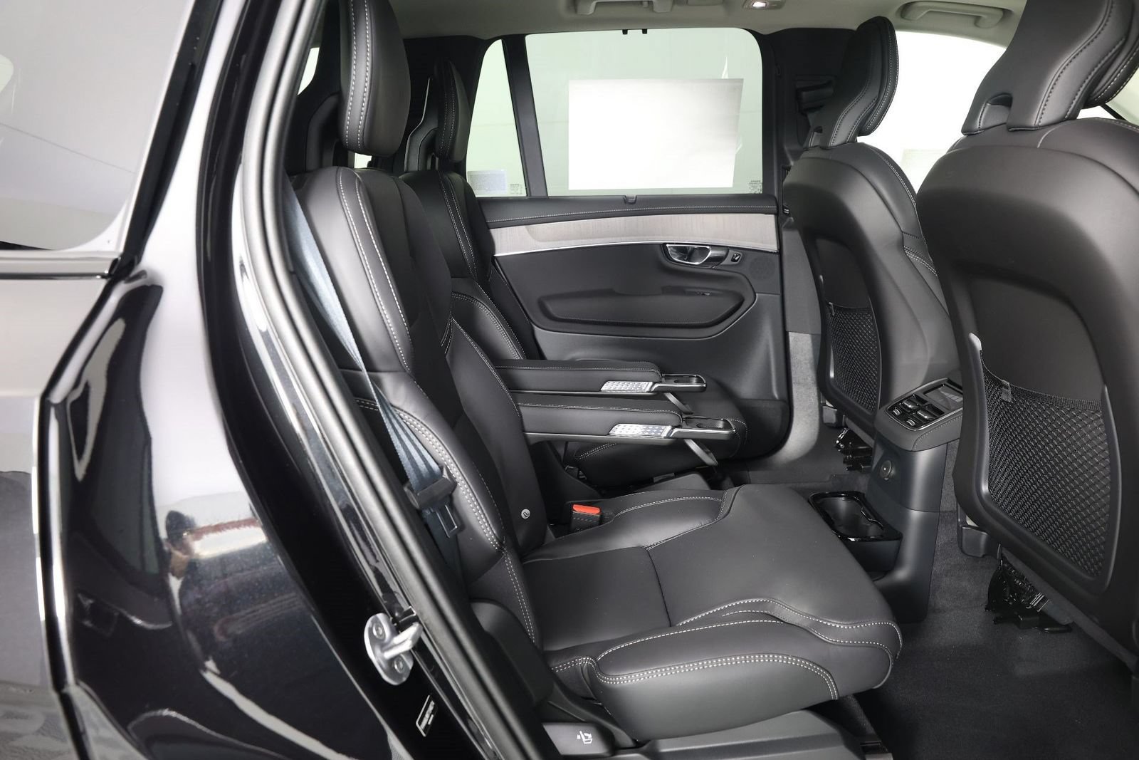 New 2026 Volvo XC90 T8 Ultra AWD/4WD image 11