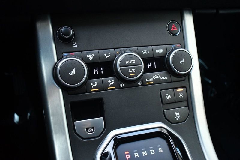 Used 2017 Land Rover Range Rover Evoque SE image 22