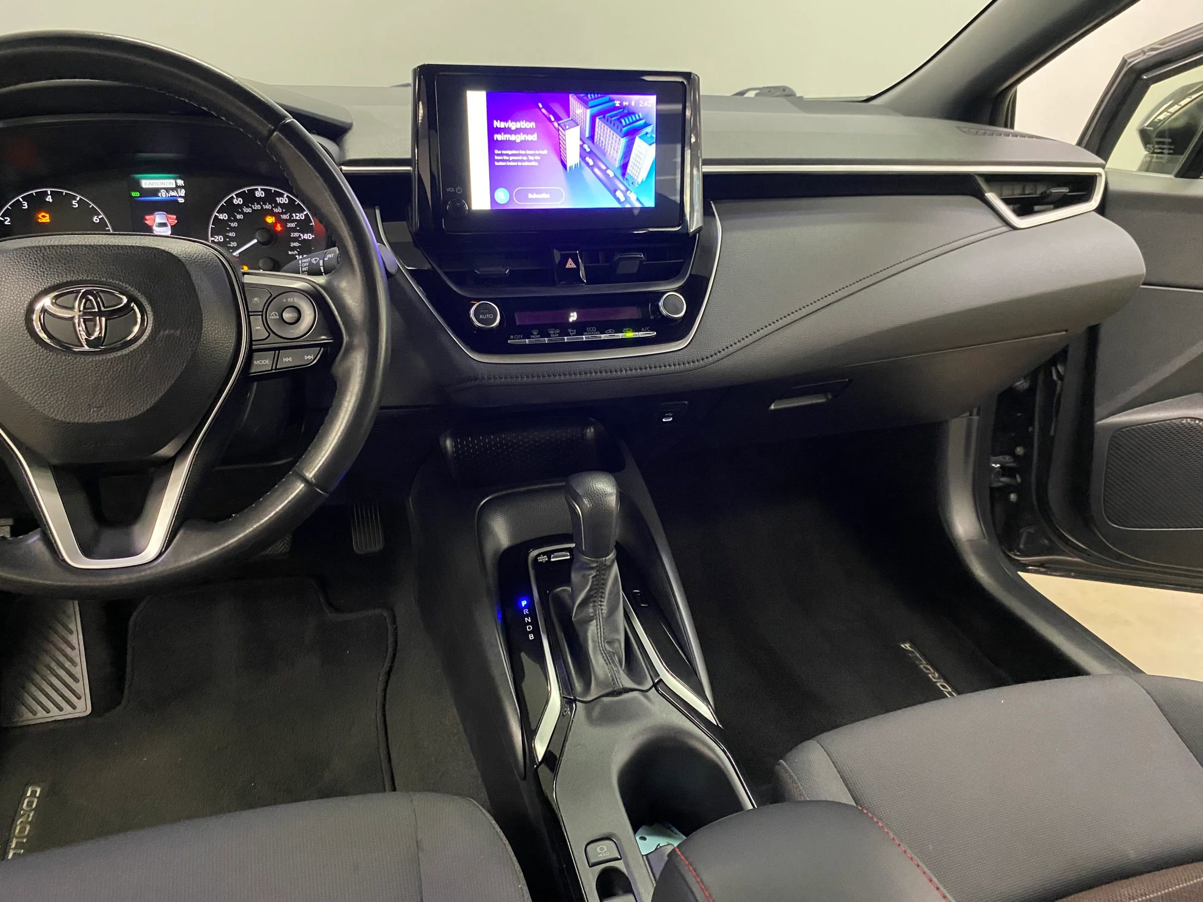 Used 2023 Toyota Corolla SE image 17