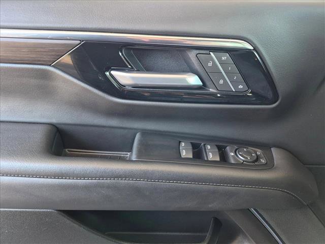 Used 2025 Chevrolet Tahoe Z71 AWD/4WD image 10