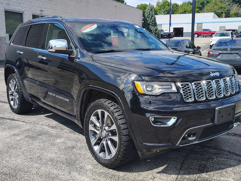 Used 2017 Jeep Grand Cherokee Overland AWD/4WD image 5