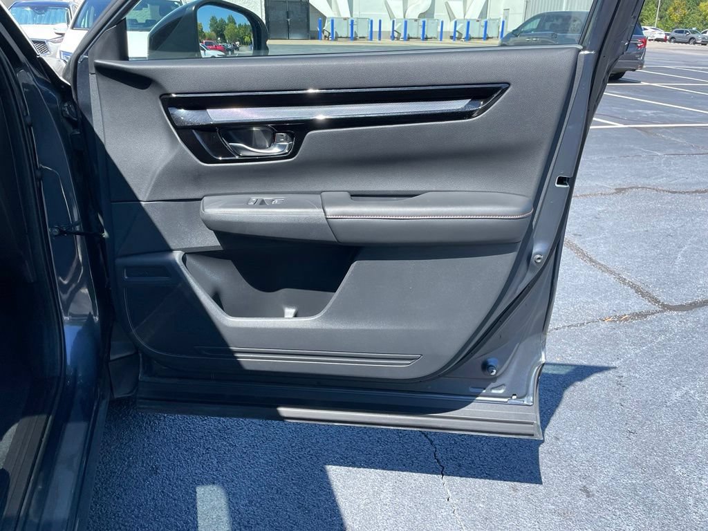Certified 2025 Honda CR-V Sport Touring image 31