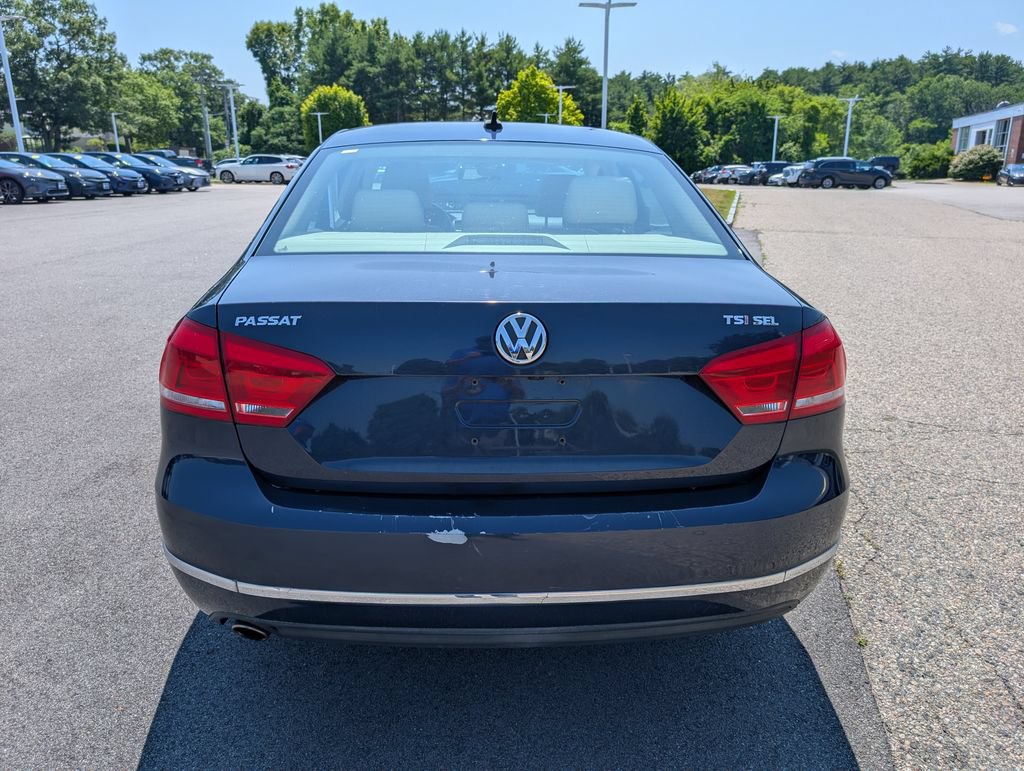 Used 2015 Volkswagen Passat 1.8T SEL Premium FWD image 4