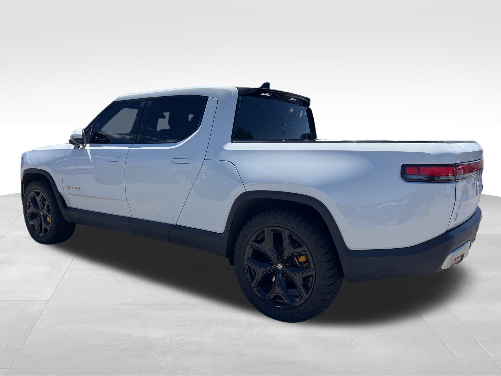 Used 2023 Rivian R1T Adventure AWD/4WD image 7