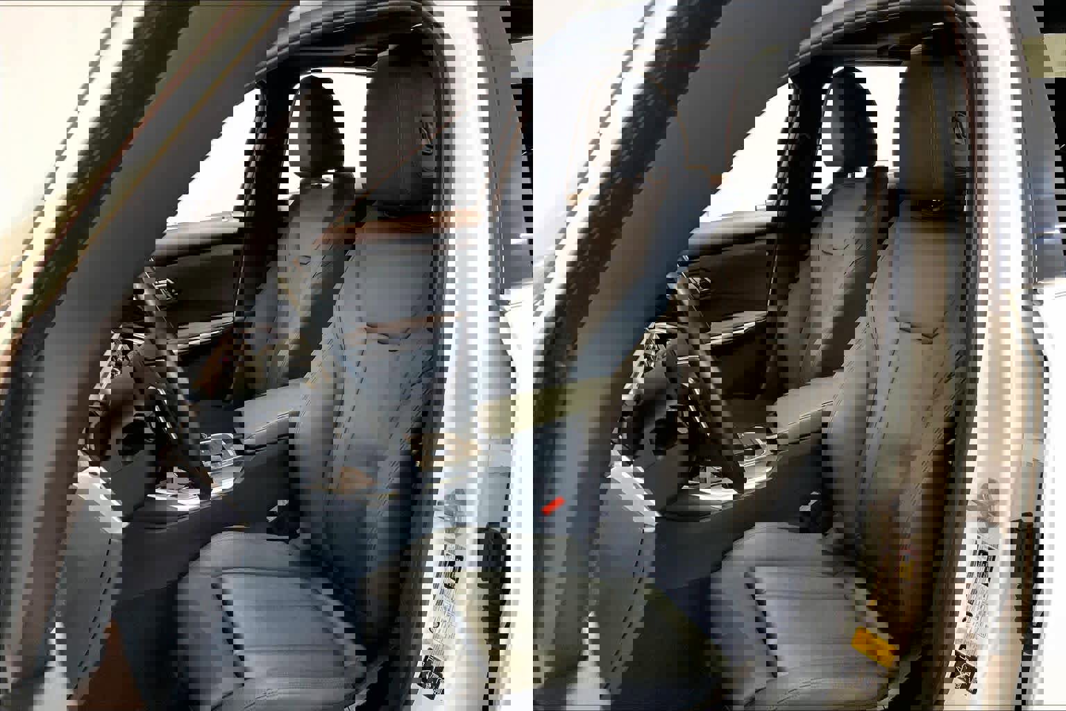 Used 2019 BMW 330i xDrive Sedan w/ Convenience Package image 7