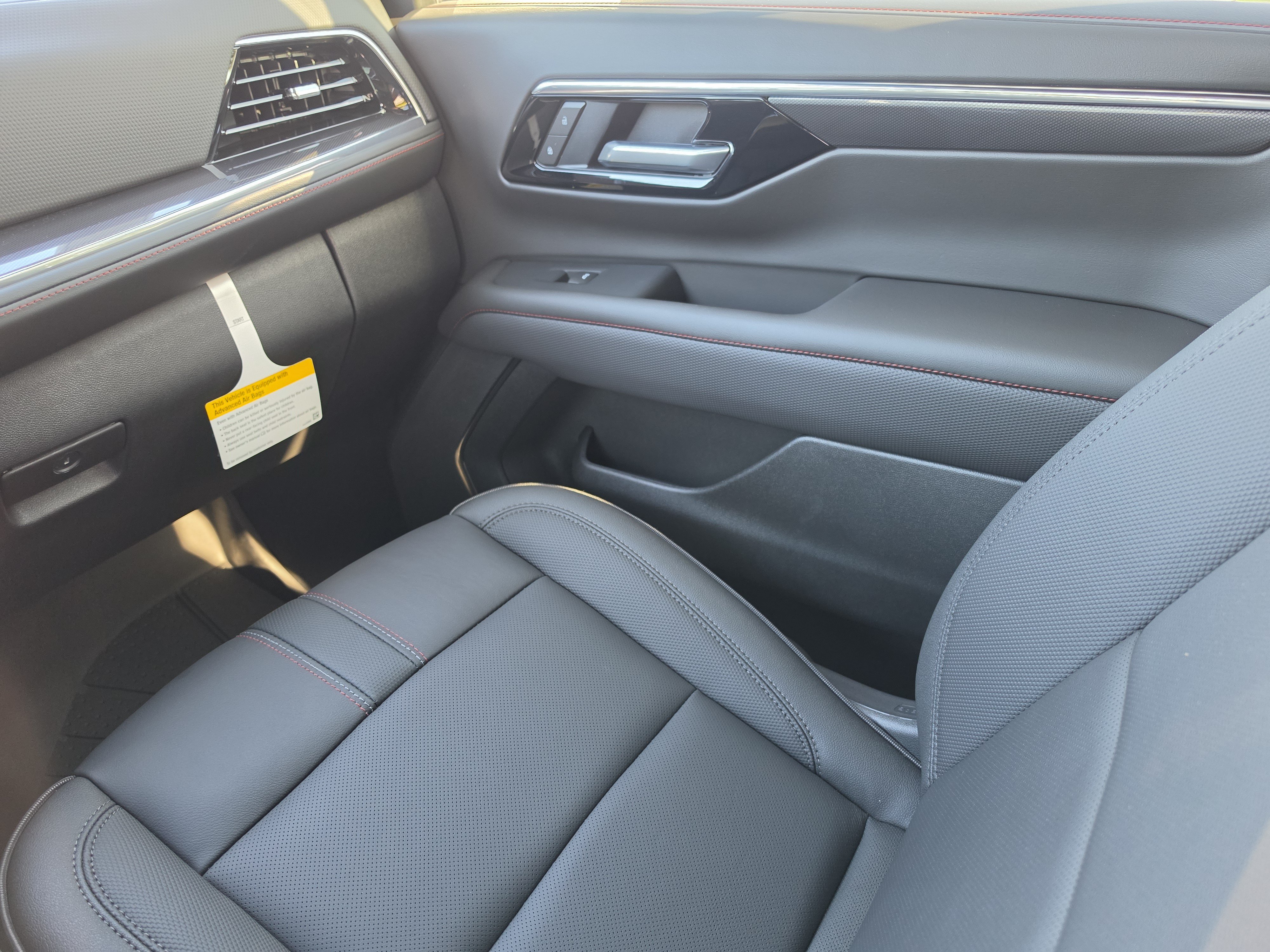 New 2026 Chevrolet Tahoe RST w/ Sun And Tow Package AWD/4WD image 22