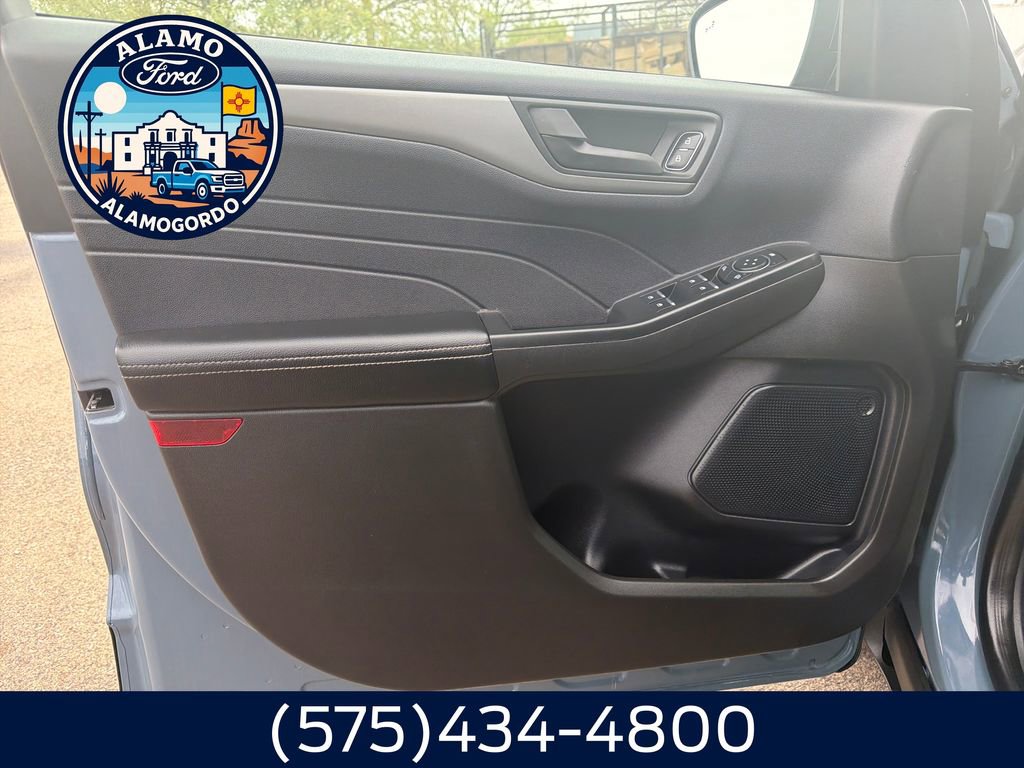 Used 2024 Ford Escape Active w/ Tech Pack #1 FWD image 10