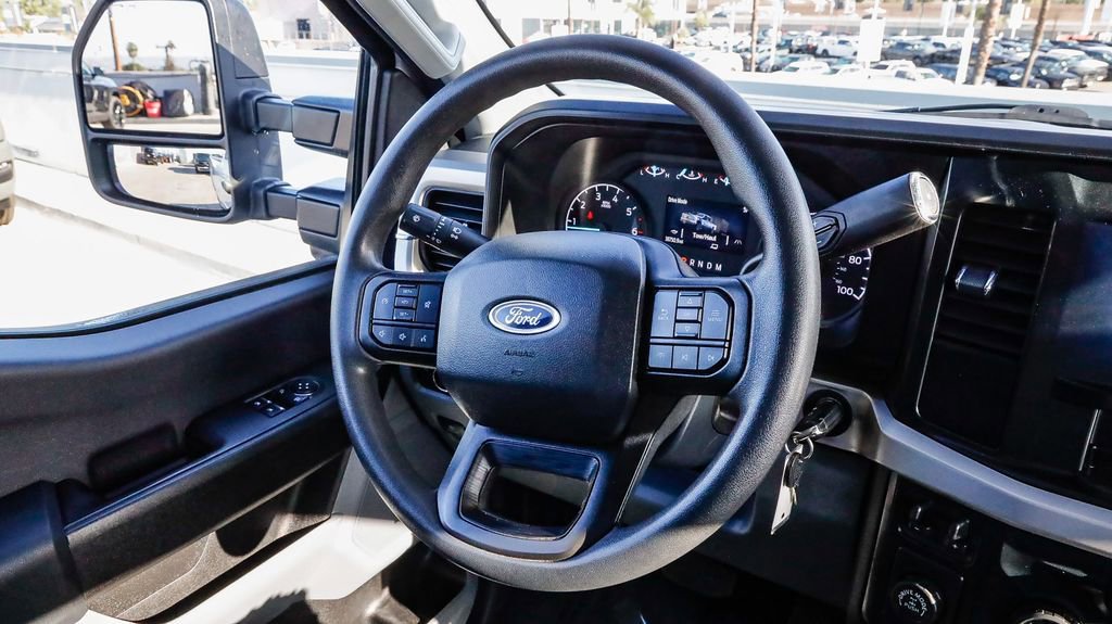 Used 2023 Ford F250 XL w/ 360-Degree Camera Package RWD image 17