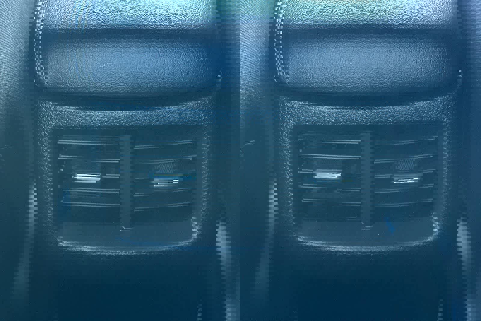 Used 2016 Dodge Challenger R/T Scat Pack RWD image 15