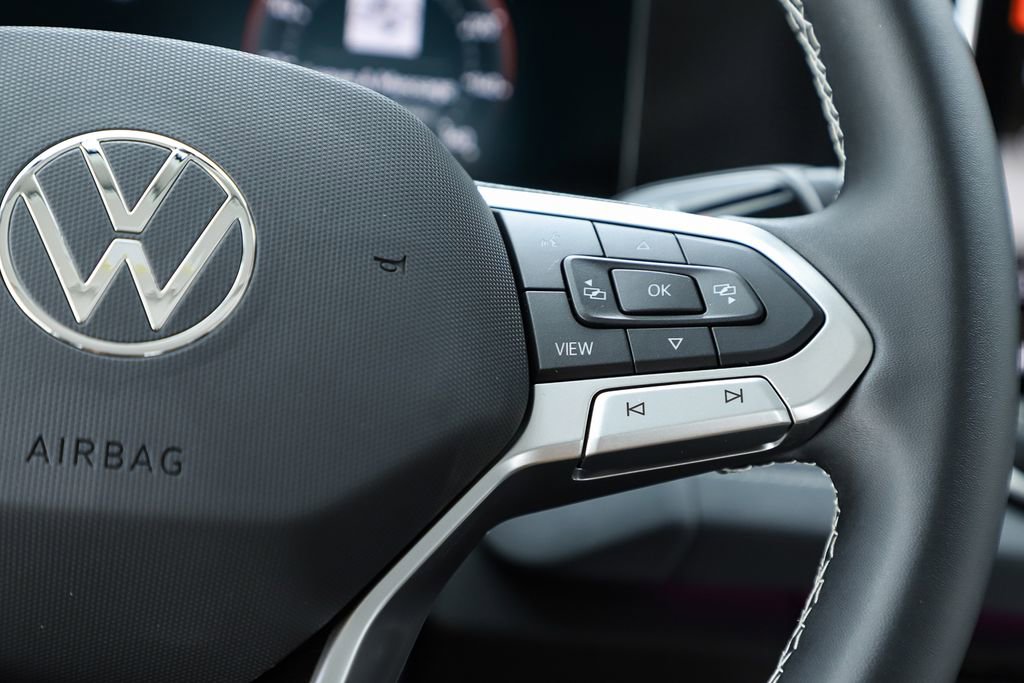 New 2026 Volkswagen Tiguan SE image 22