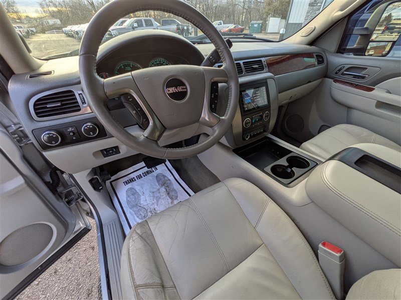 Used 2012 GMC Sierra 2500 SLT w/ SLT Convenience Package image 19