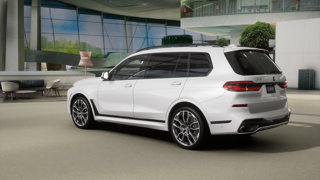 New 2026 BMW X7 xDrive40i w/ Executive Package image 2