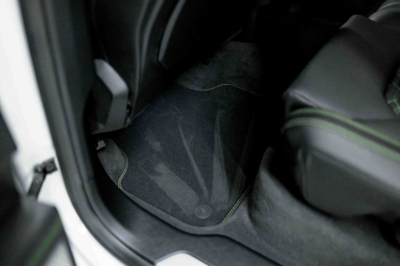 Used 2020 Lamborghini Urus Base image 42