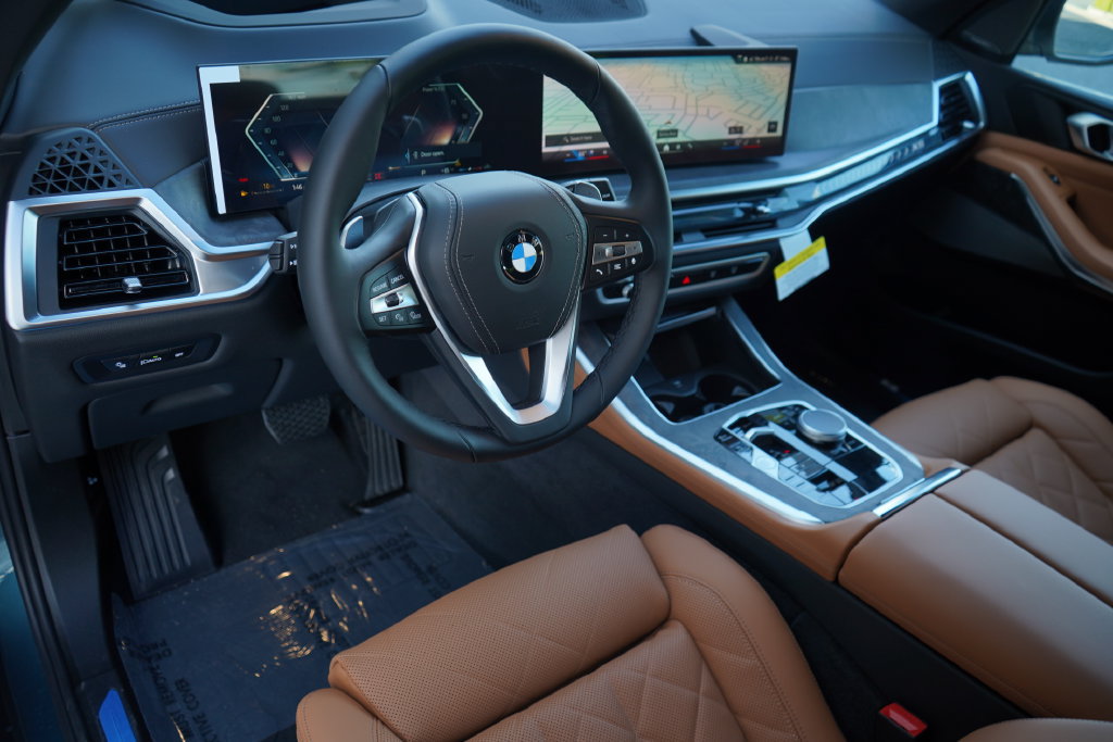 Used 2026 BMW X5 sDrive40i w/ Climate Comfort Package RWD image 11